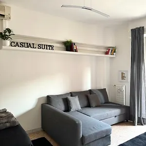 Casualsuiteradio , Roma Italia